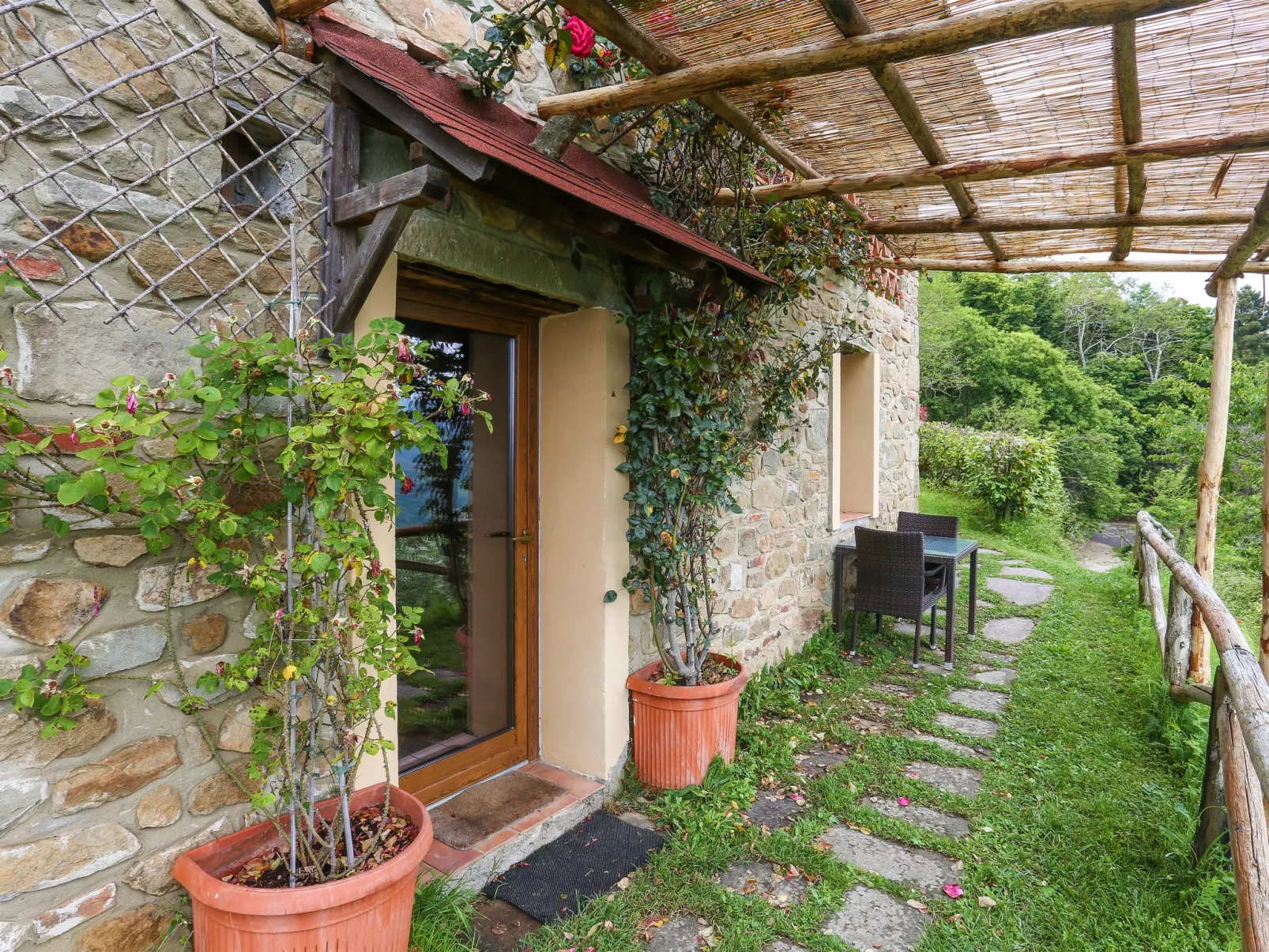 La Cupola: Rosa-Draußen