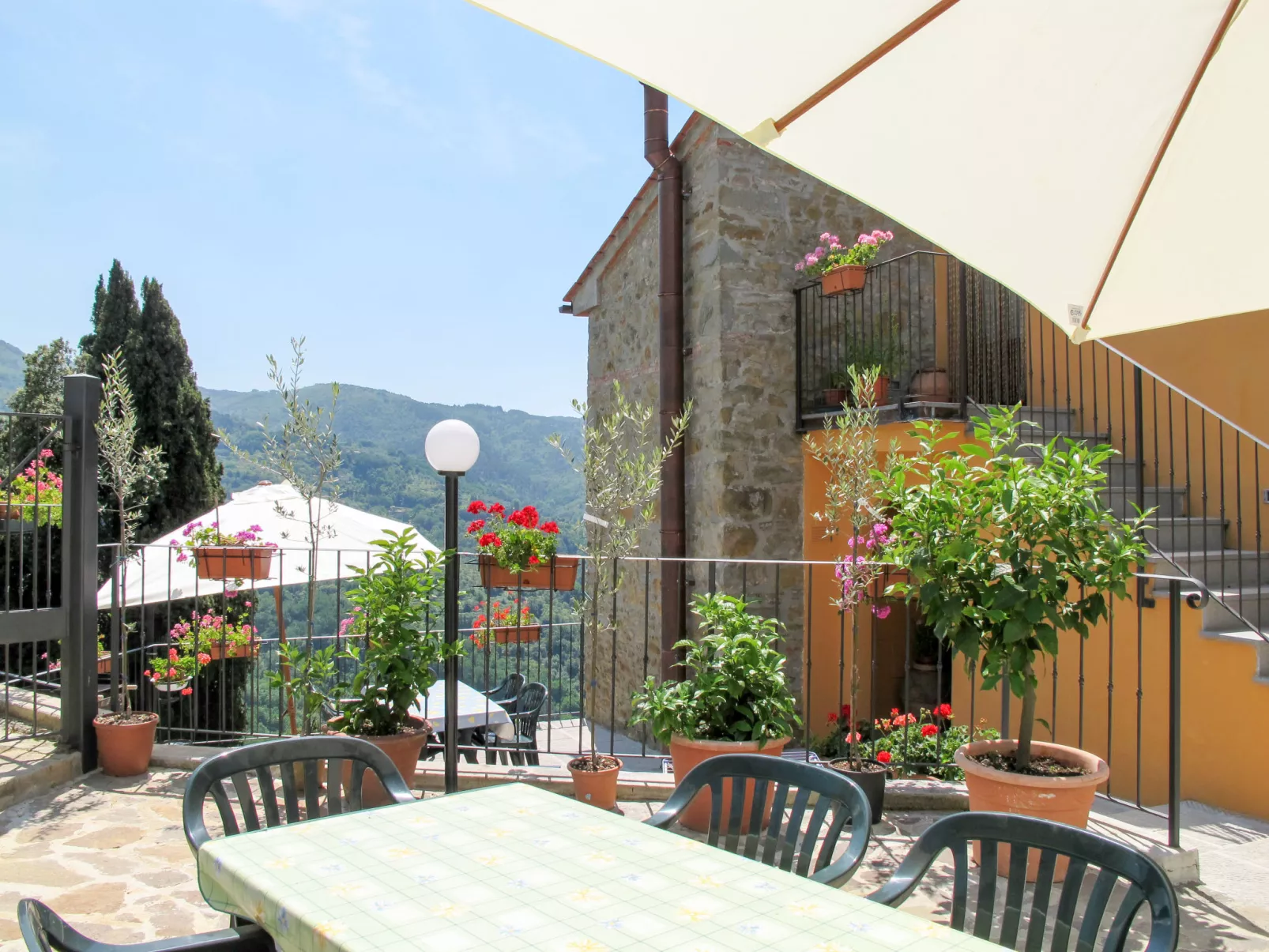 Poggetto 1-Outside