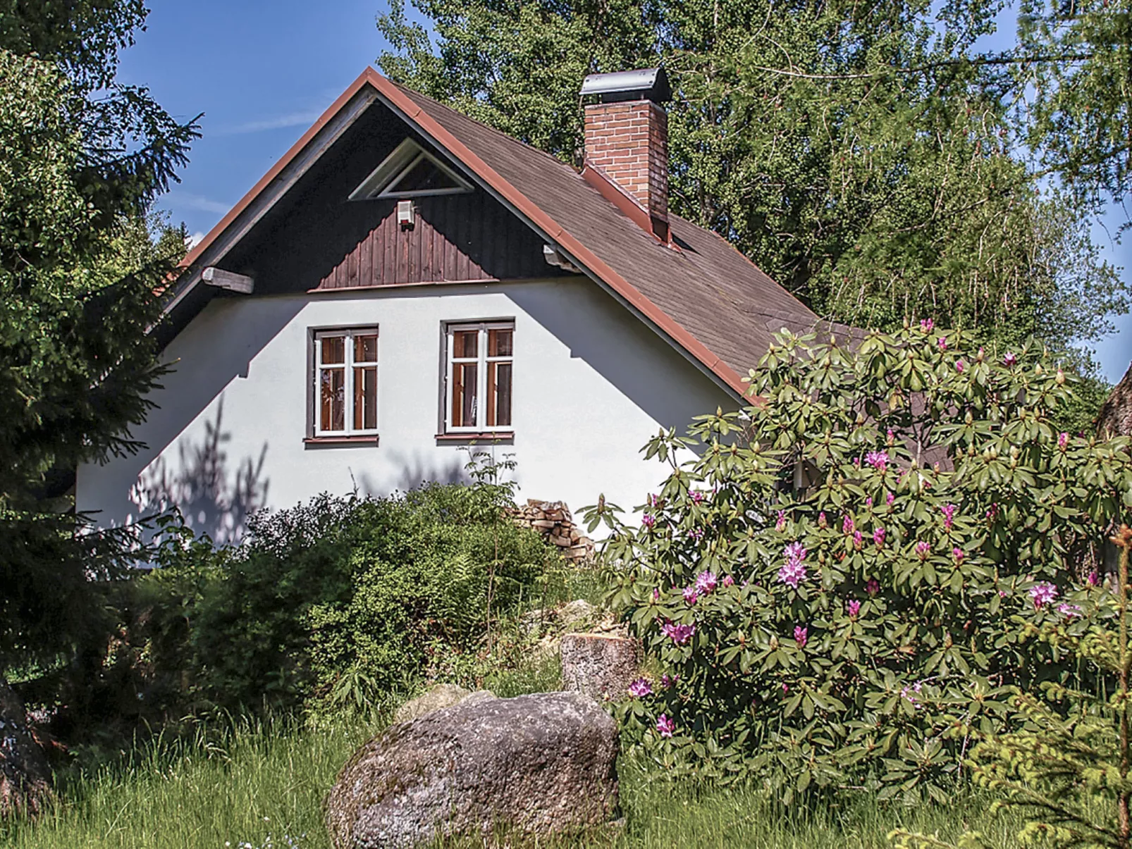 Sedmidomí-Outside