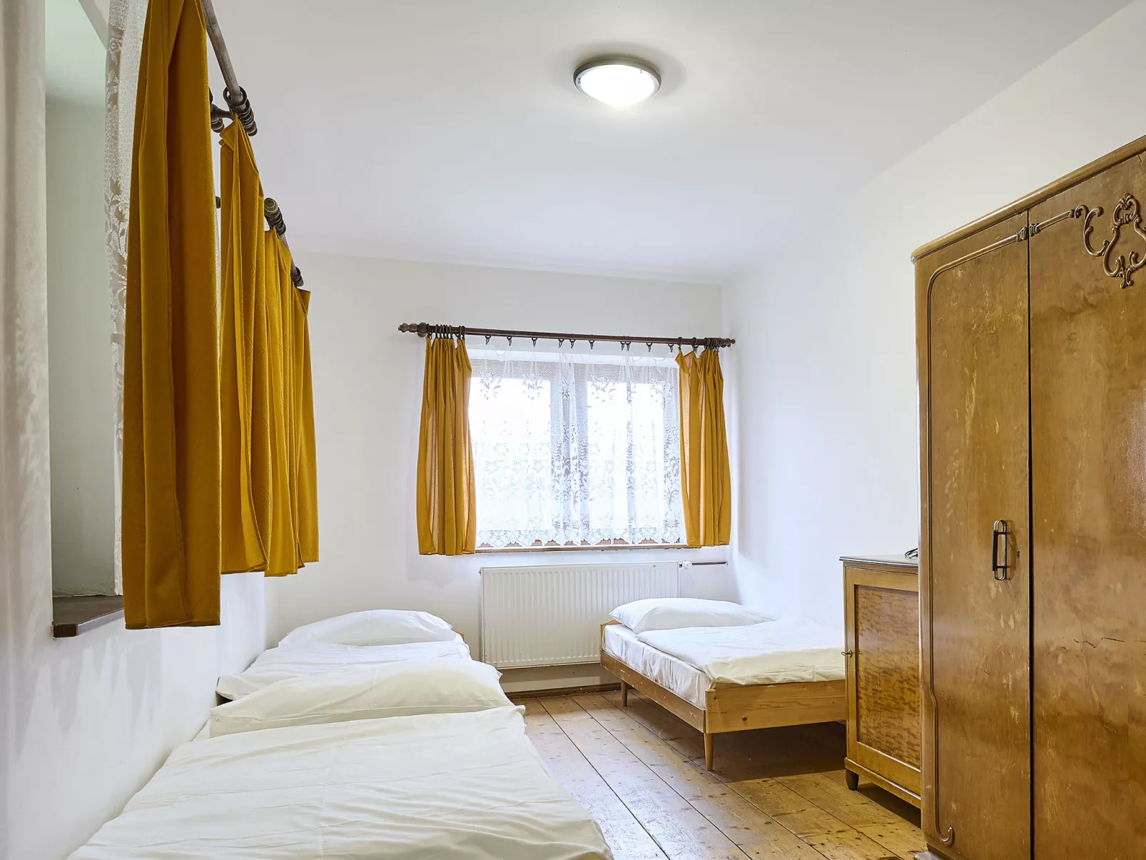 Zlatá Olešnice 122-Inside