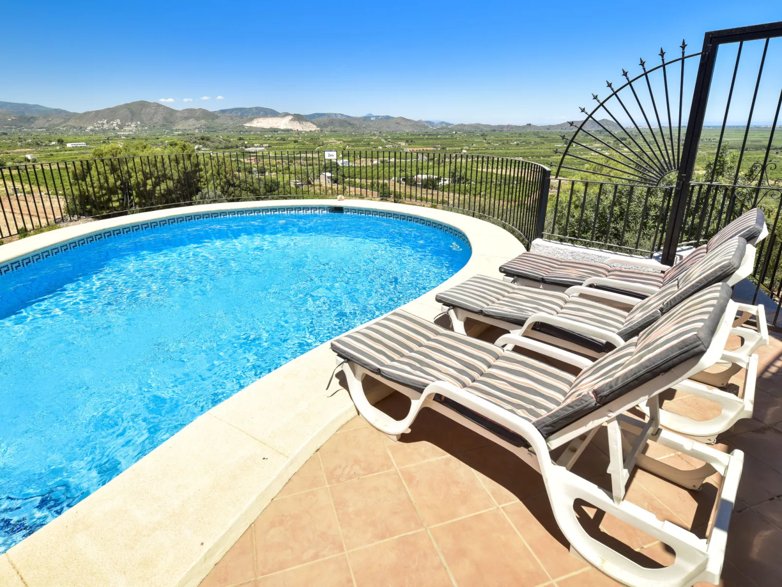 Villa Clementina-Outside