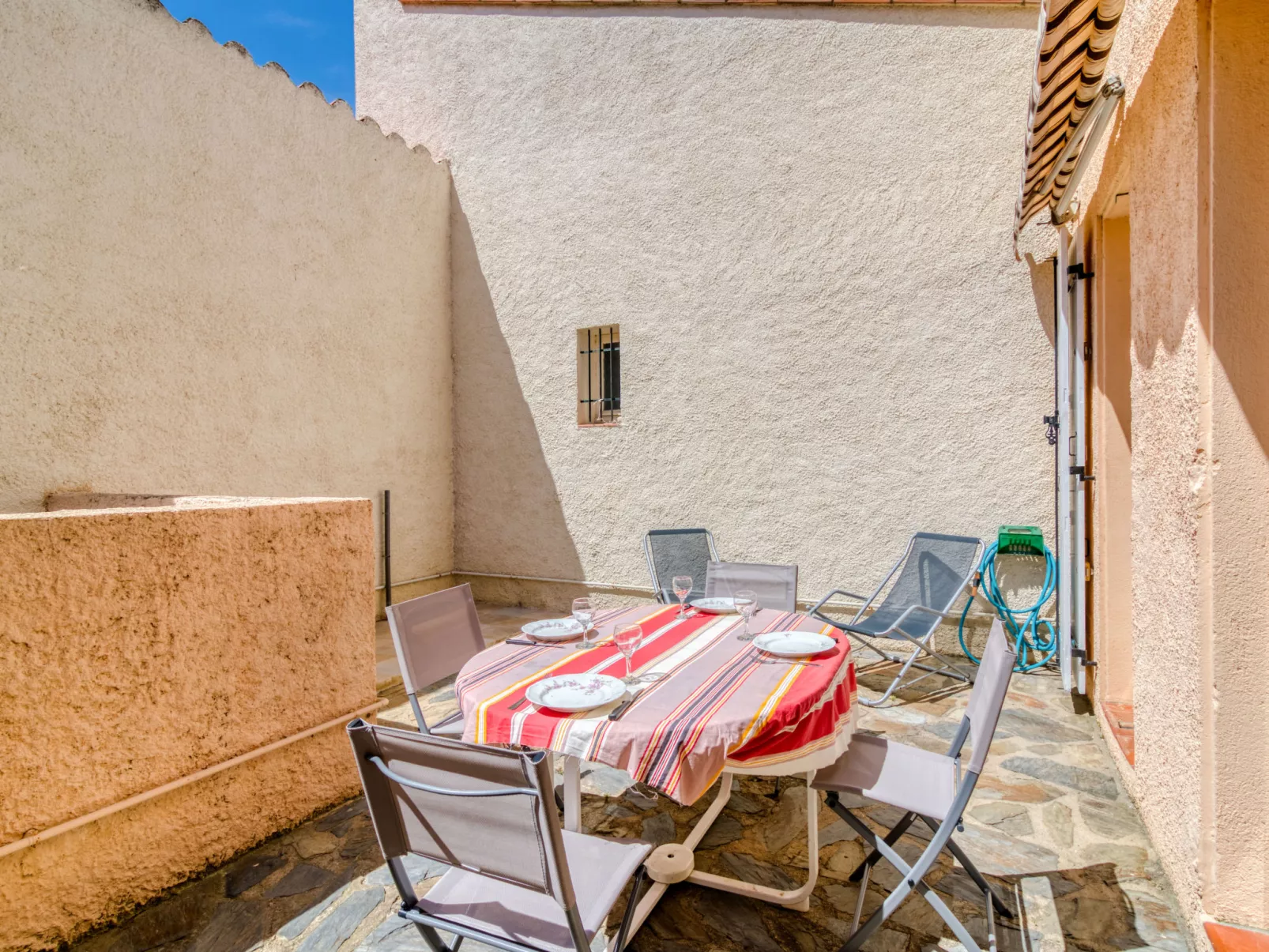 Les Villas de l'Aygual-Outside