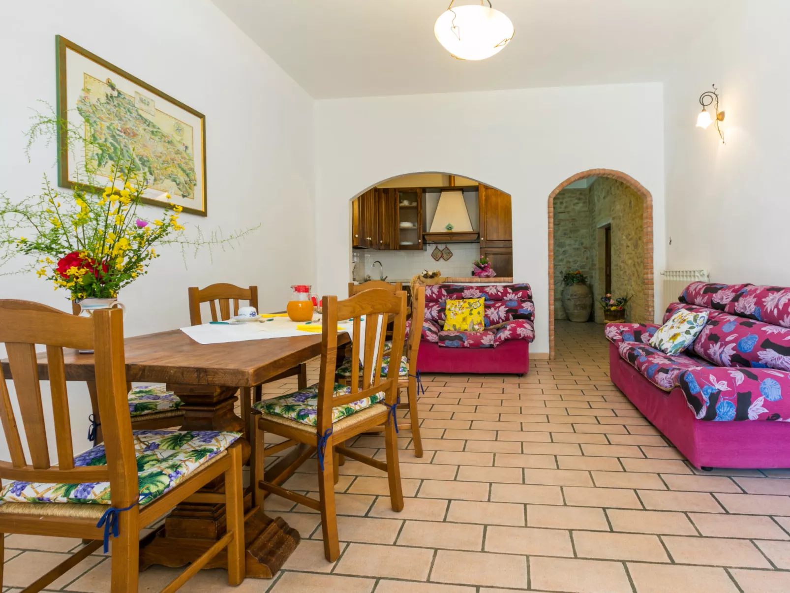 Borgo Antico-Inside