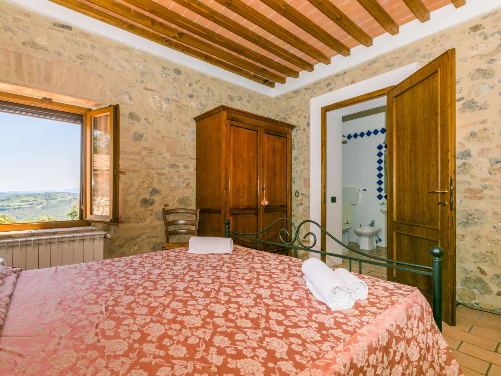 Borgo Antico-Inside