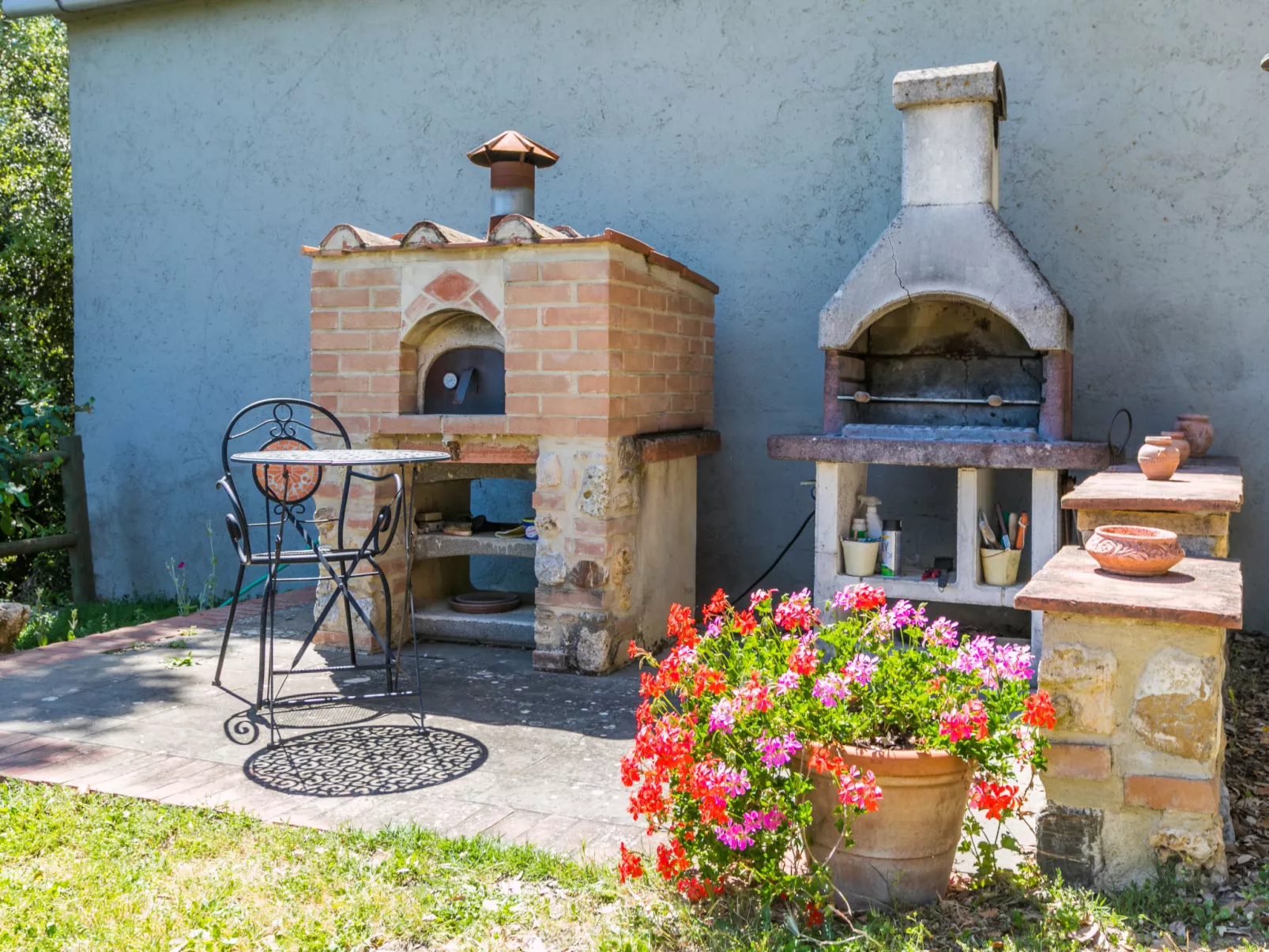 Borgo Antico-Outside