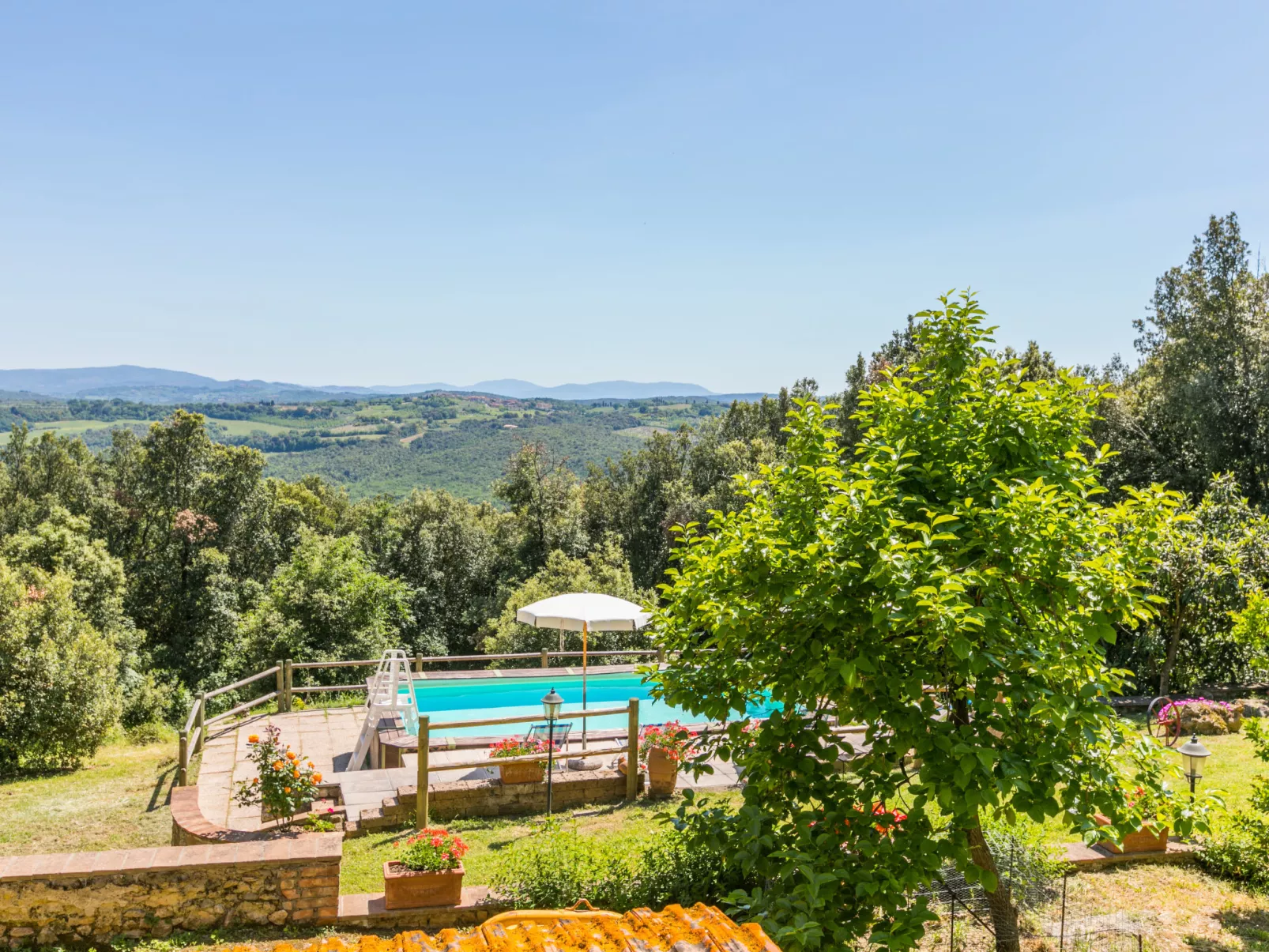 Borgo Antico-Outside