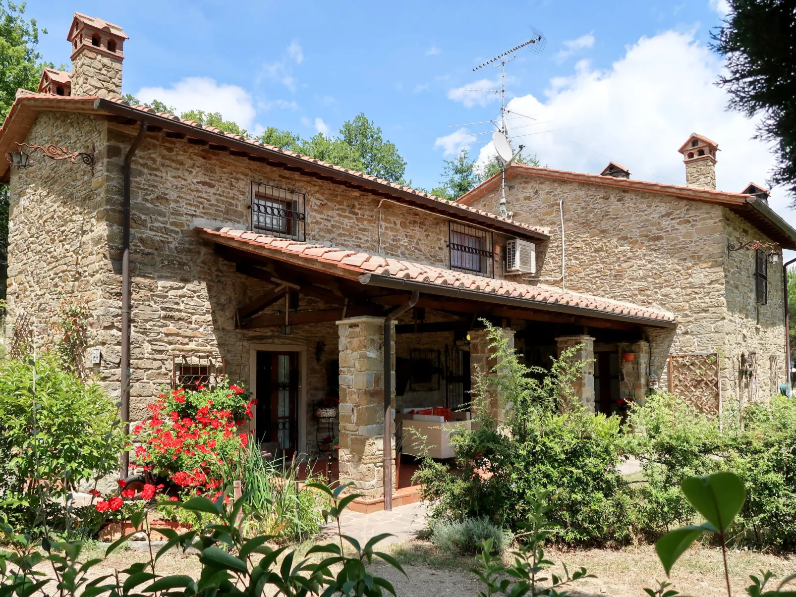 Podere Il Castello-Outside