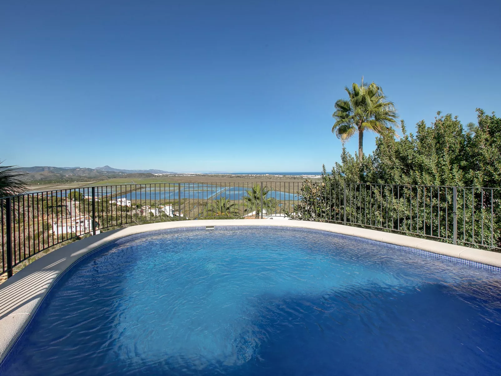 Villa Flores-Outside
