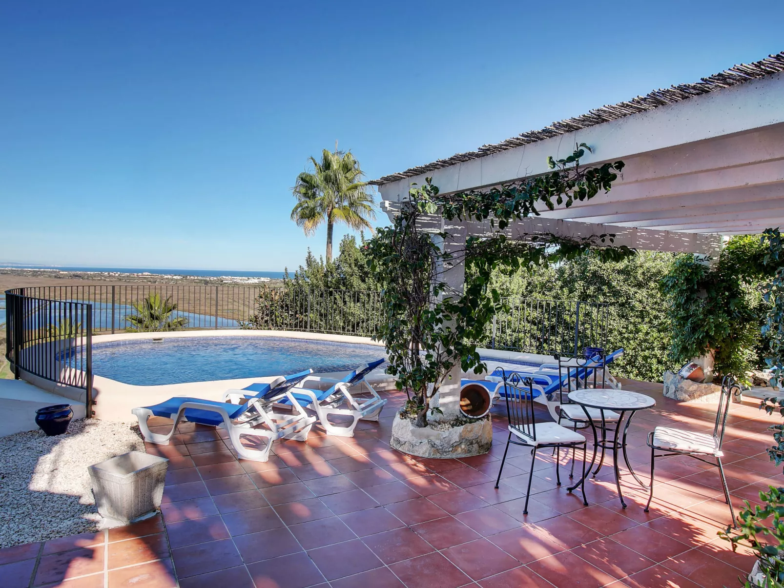 Villa Flores-Outside