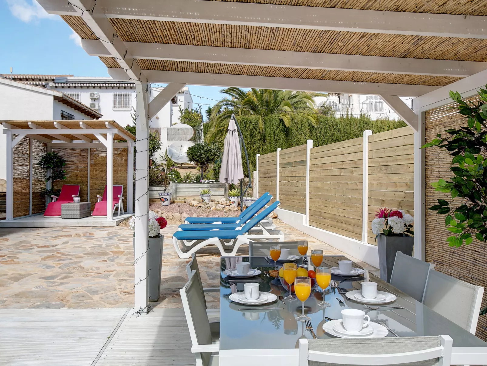 Villa Moreana-Outside