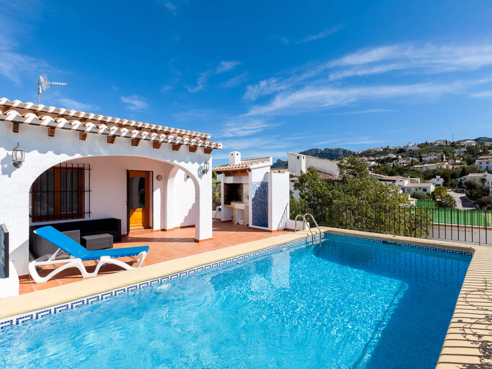 Villa Moreana-Outside