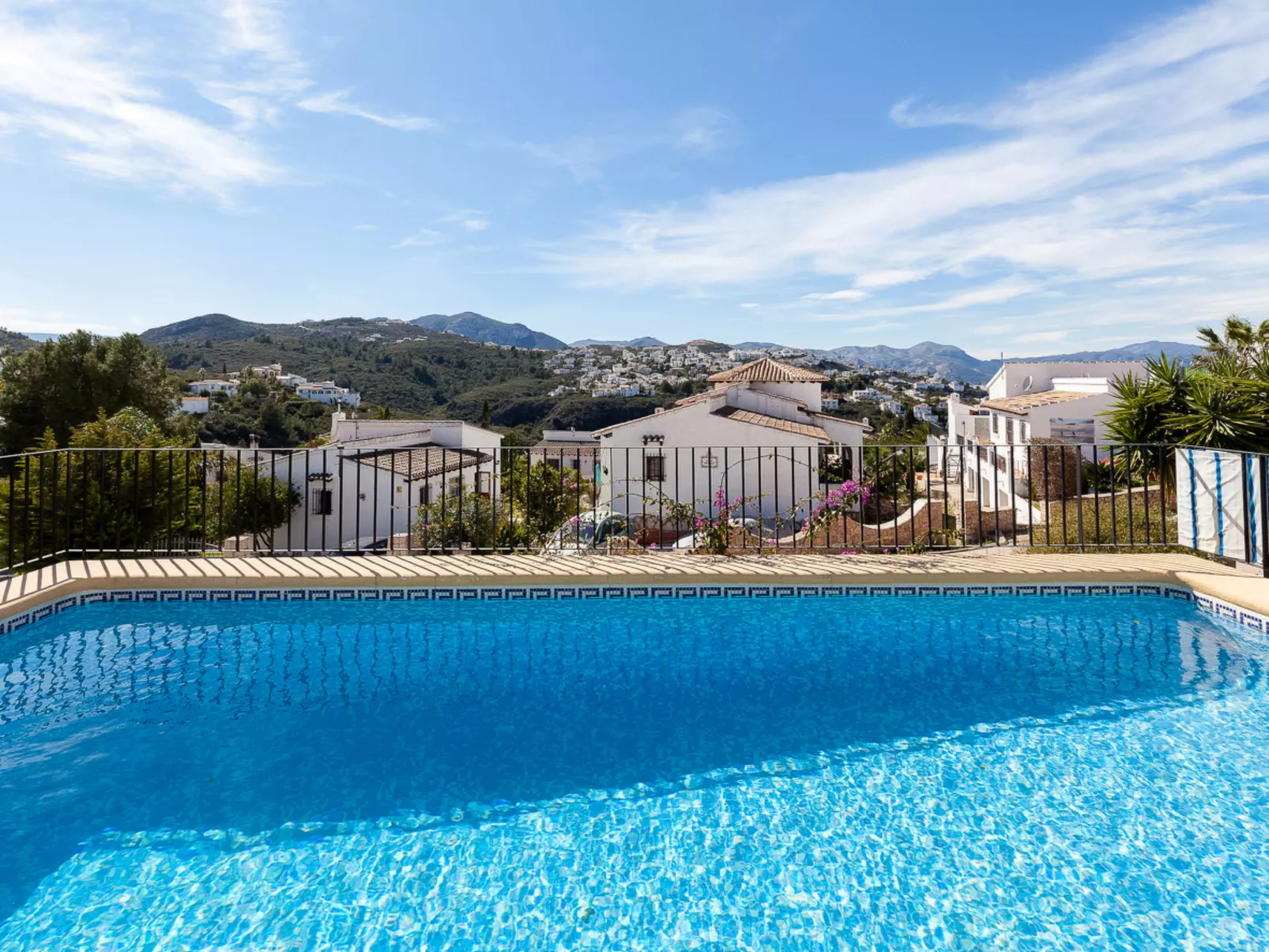 Villa Moreana-Outside
