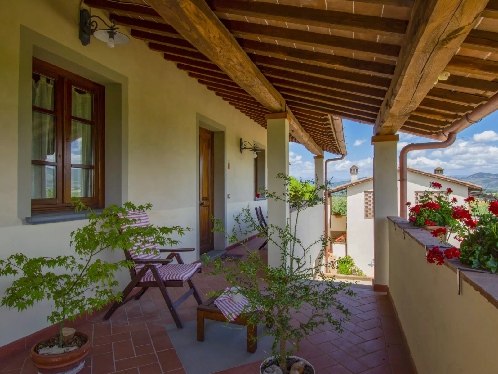 Borgo Fontana-Outside