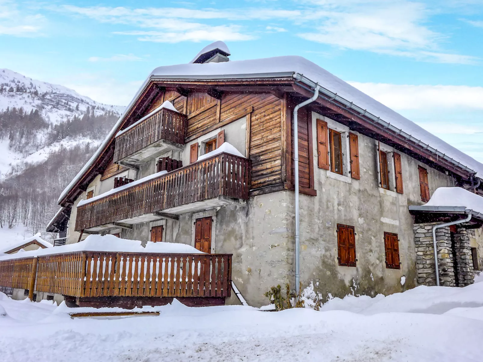 Chalet Le Tour-Outside