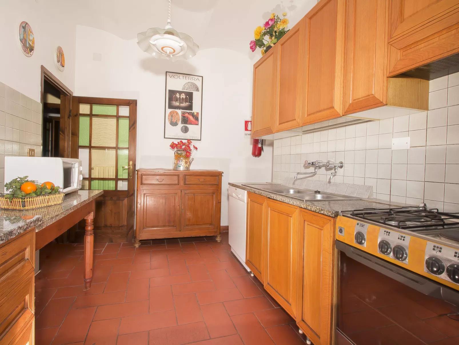 Villa Etrusca-Inside