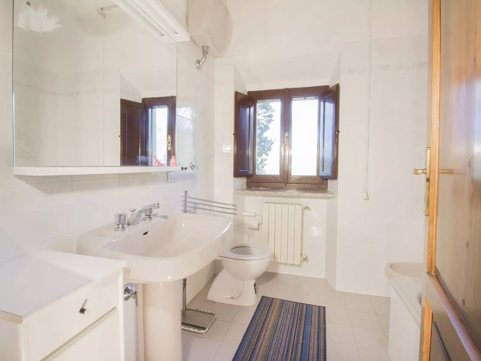 Villa Etrusca-Inside