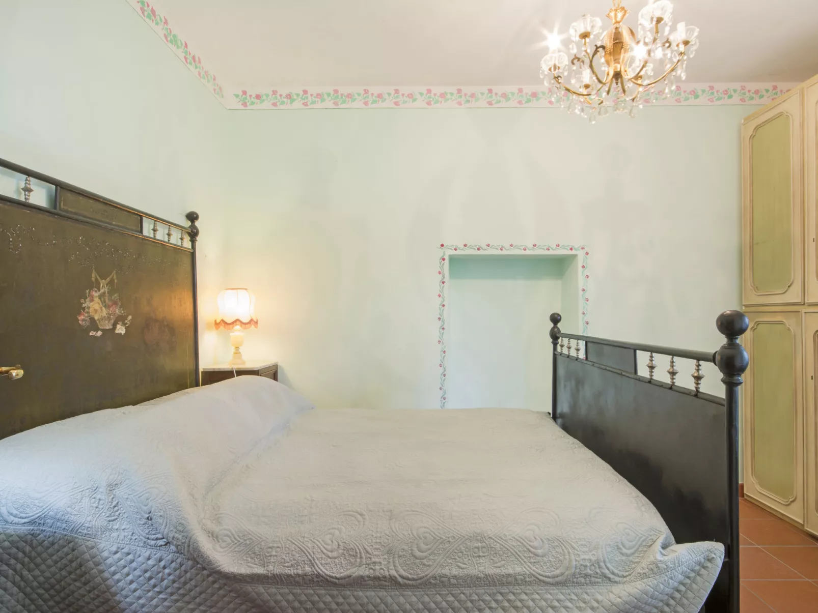 Villa Etrusca-Inside