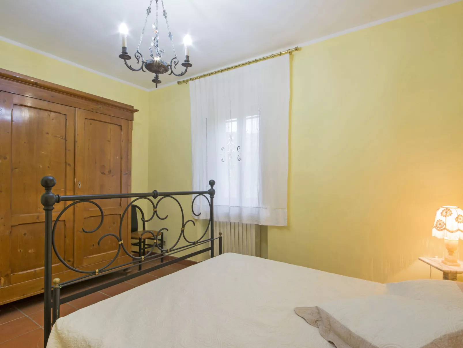 Villa Etrusca-Inside