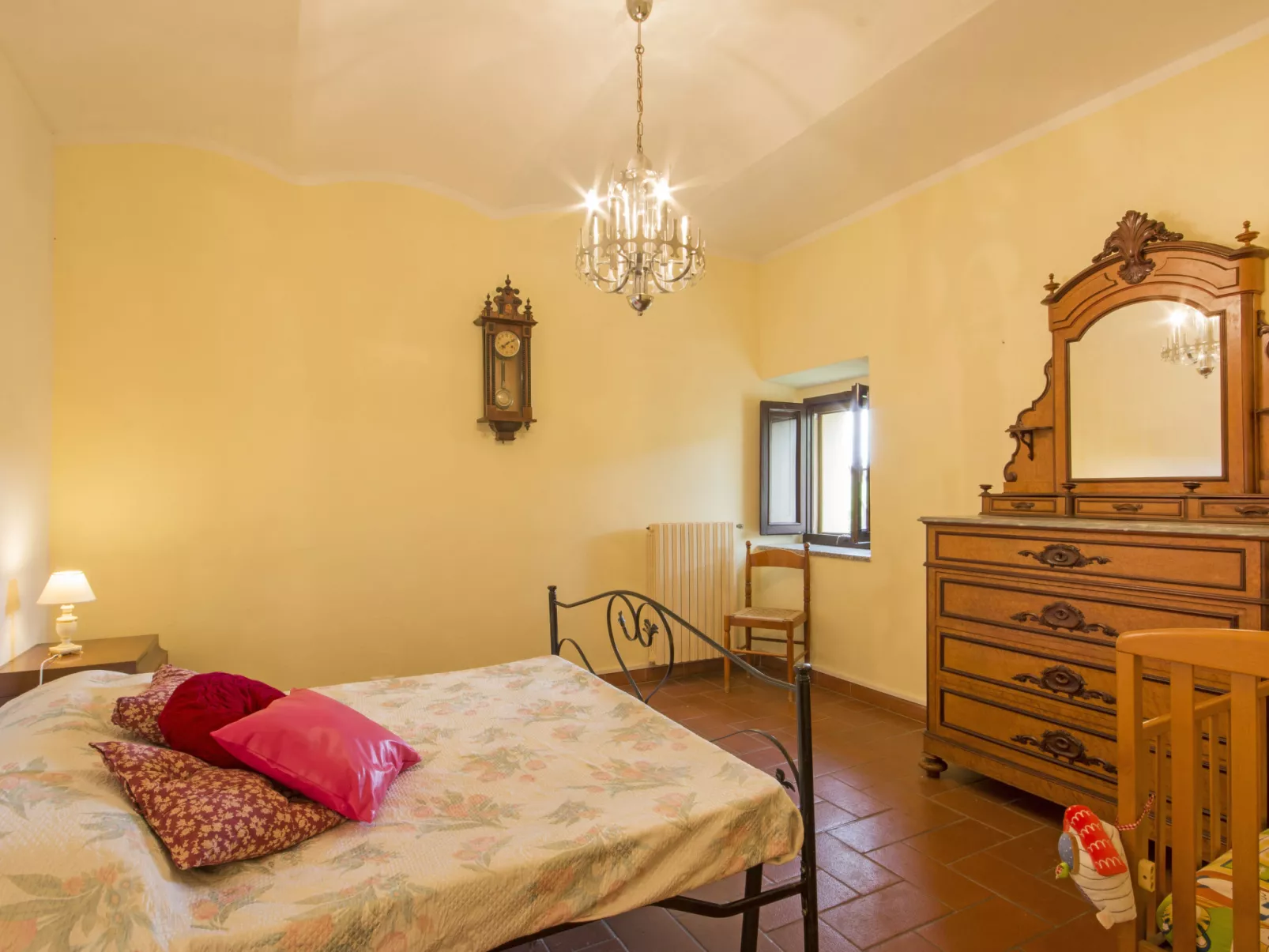 Villa Etrusca-Inside