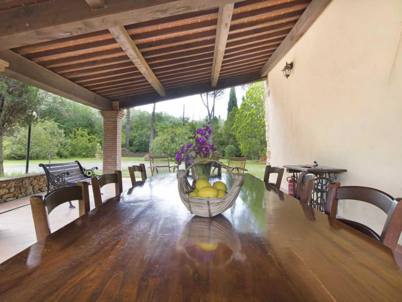 Villa Etrusca-Outside
