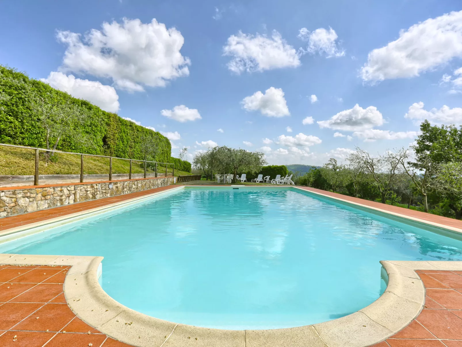Chiantishire retreat-Draußen