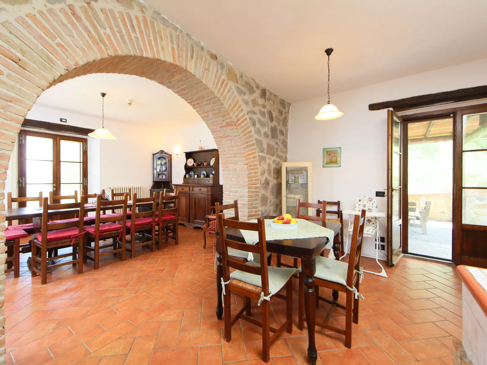 Val d'Orcia-Inside