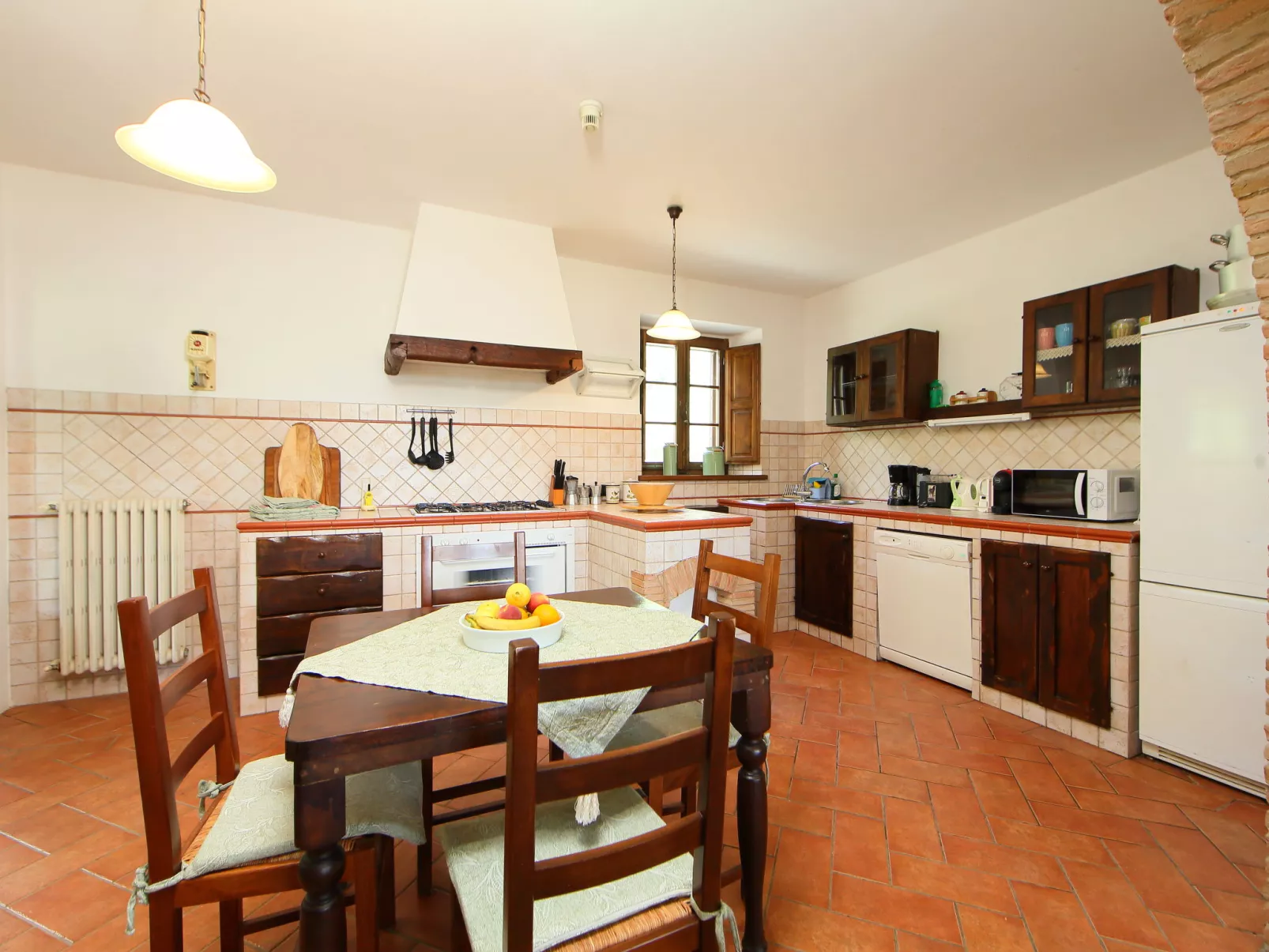 Val d'Orcia-Inside