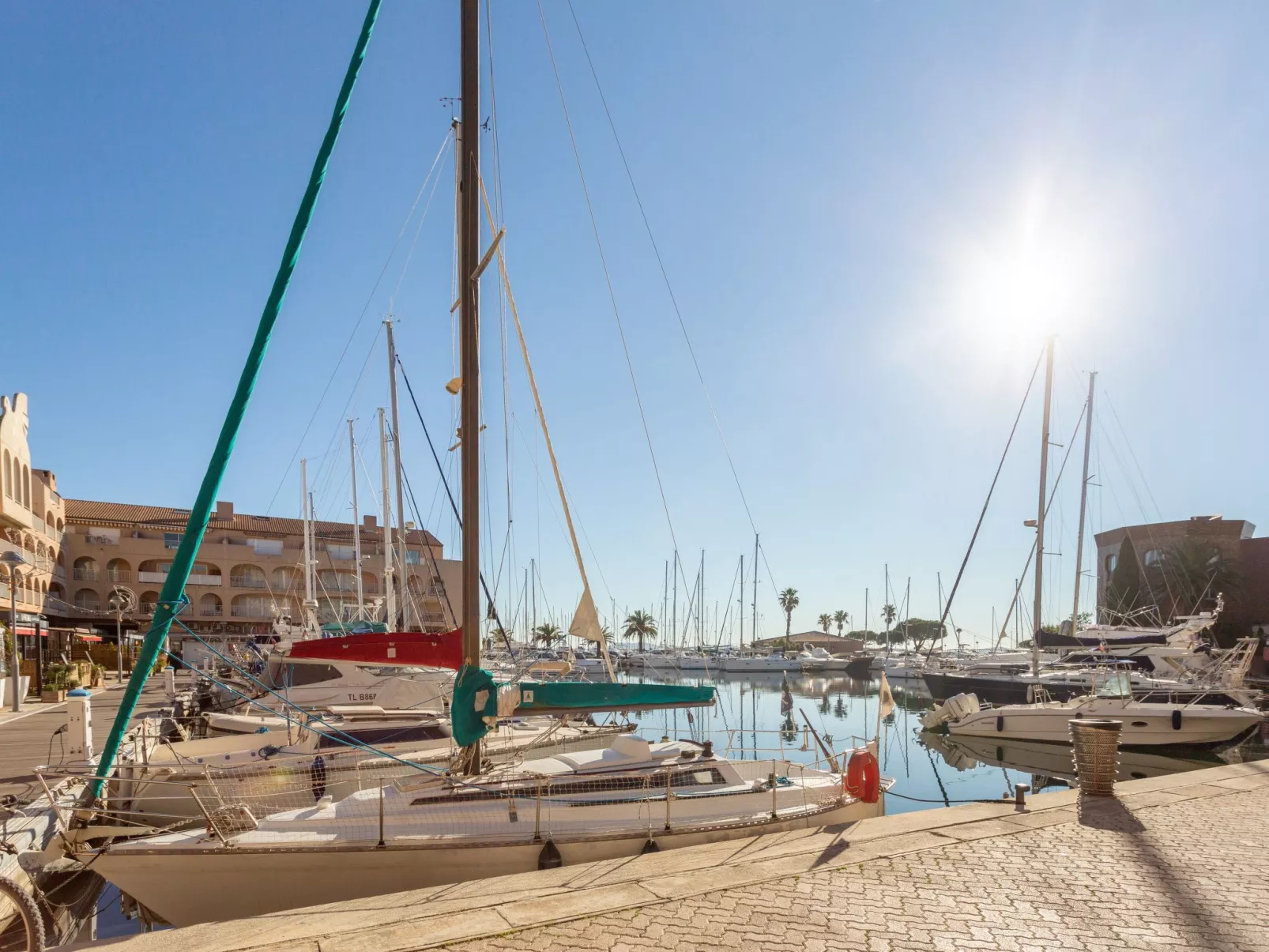 Port de La Gavine-Outside