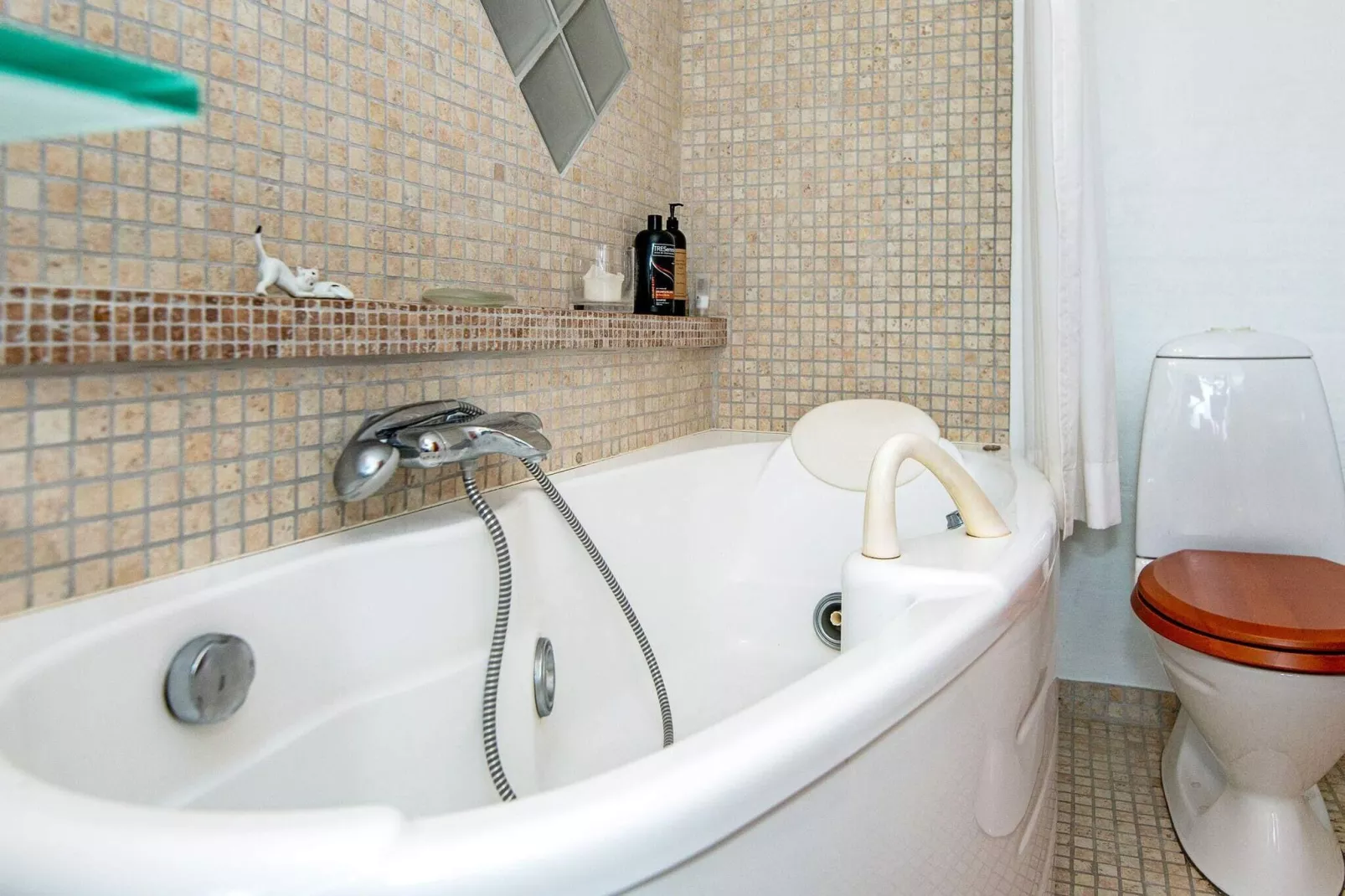 6 Personen Ferienhaus in Knebel-Wellnessbereich