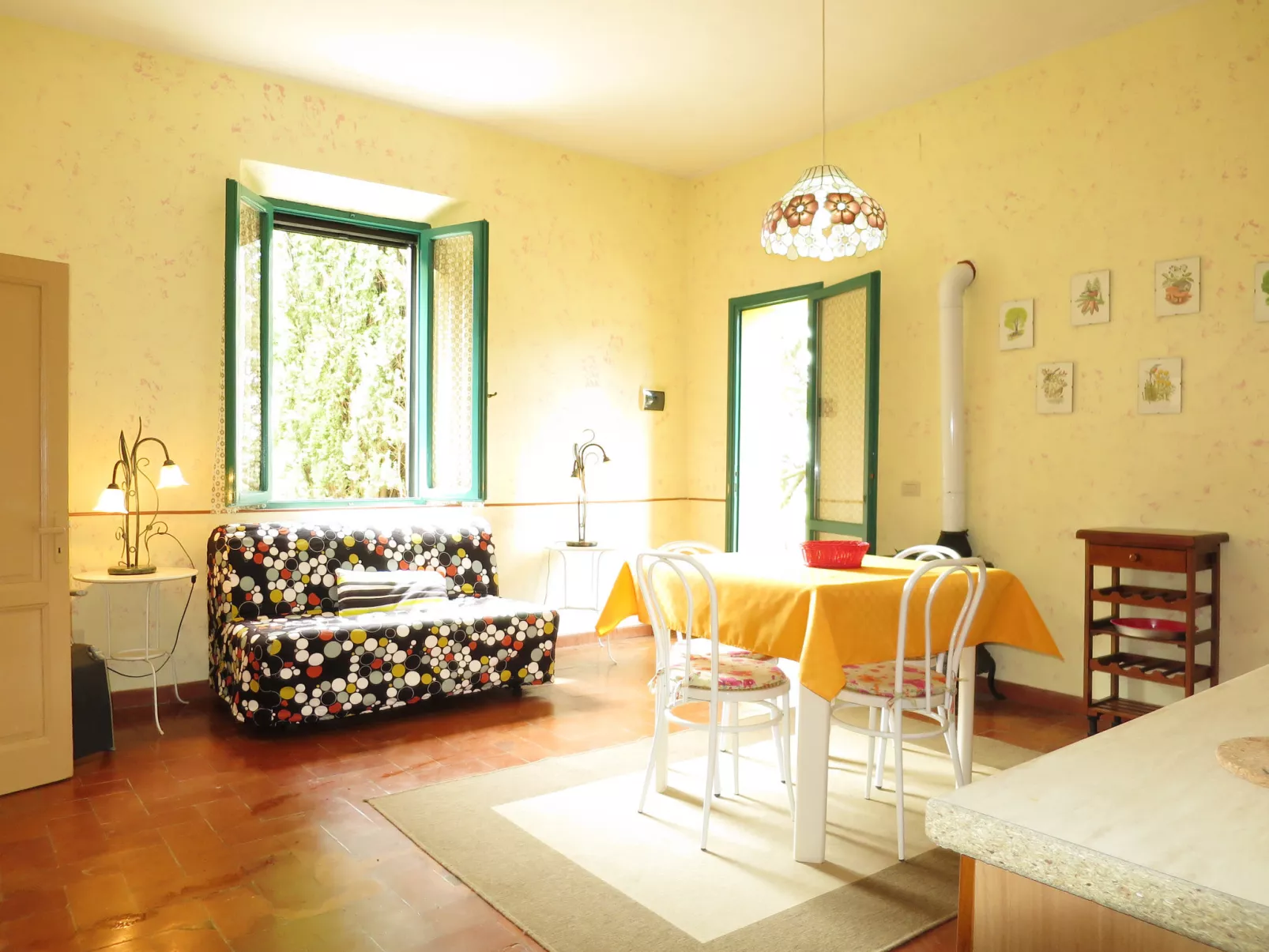 Campo Fiorito-Inside