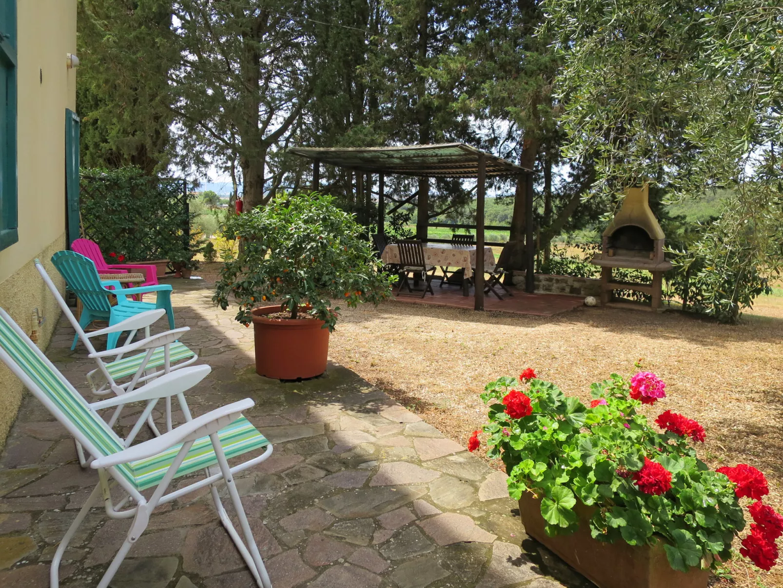 Campo Fiorito-Outside