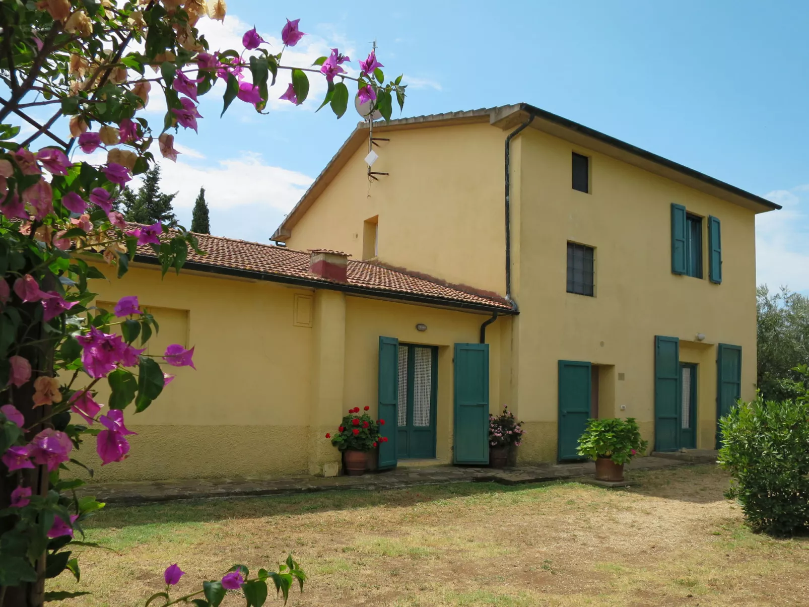 Campo Fiorito-Outside