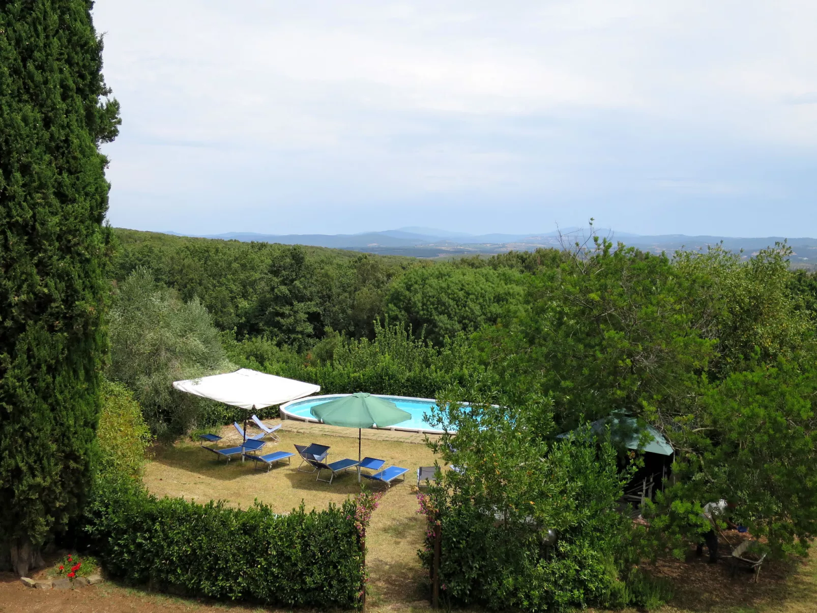 Campo Fiorito-Outside