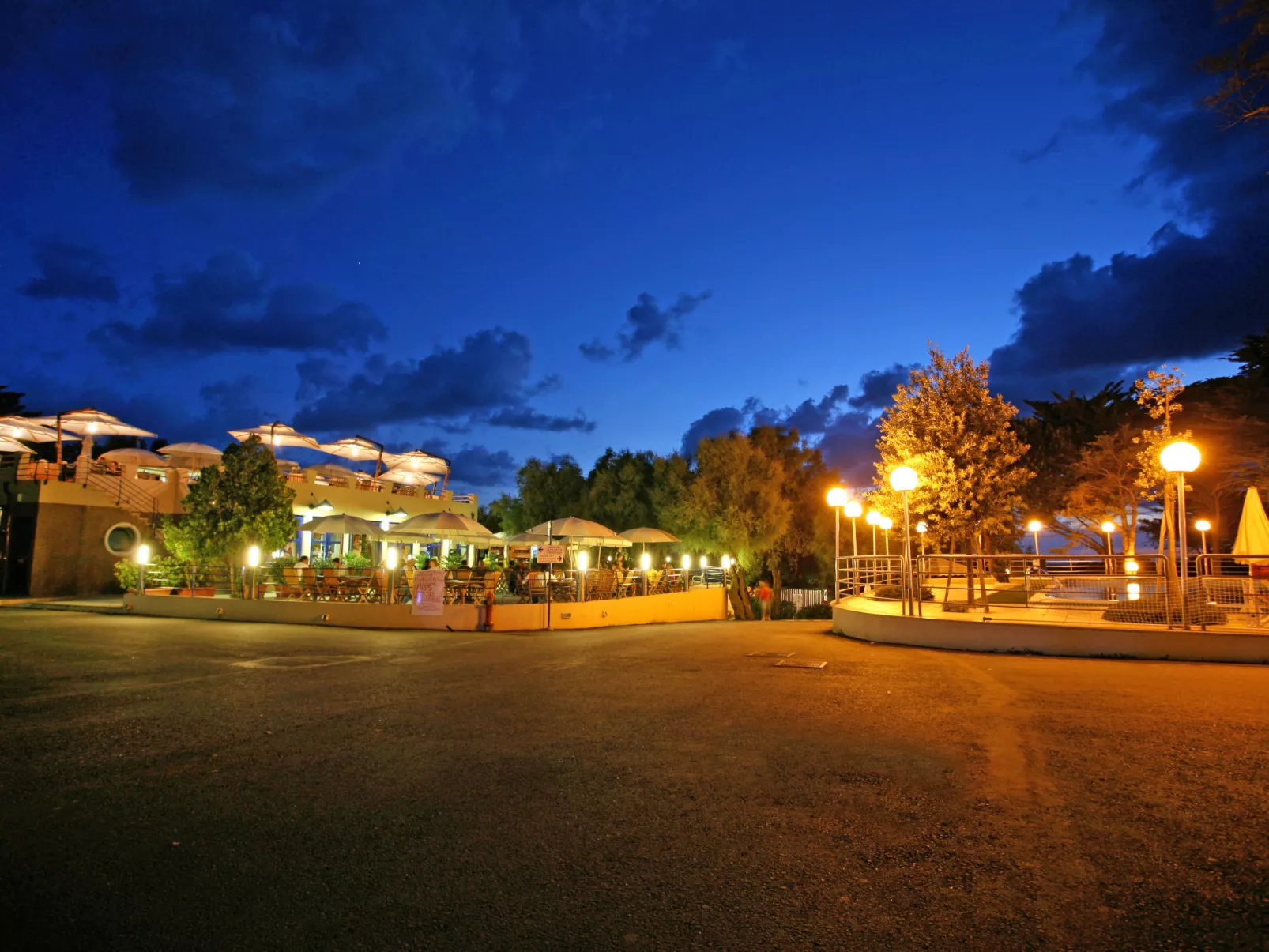 Miramare-Outside