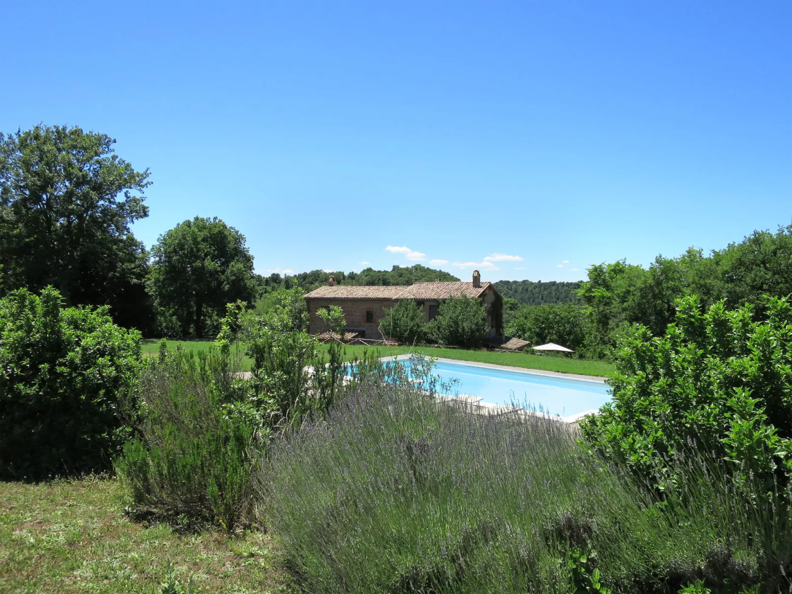 Casale Vitello-Outside