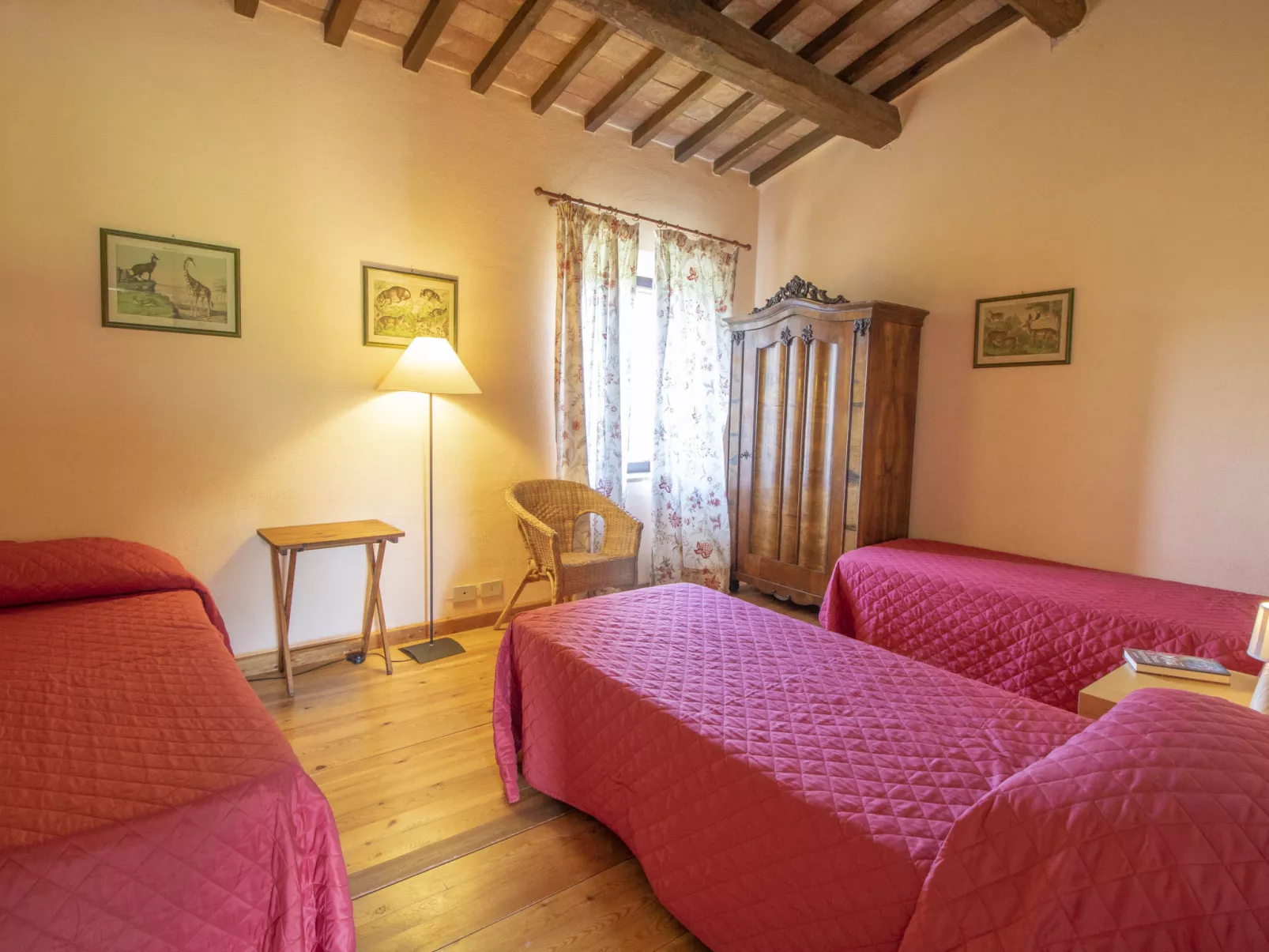 Casale Vitello-Inside