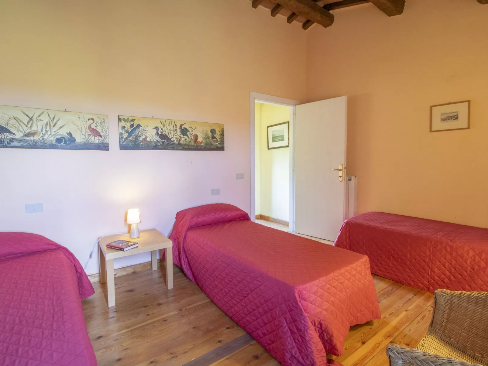 Casale Vitello-Inside