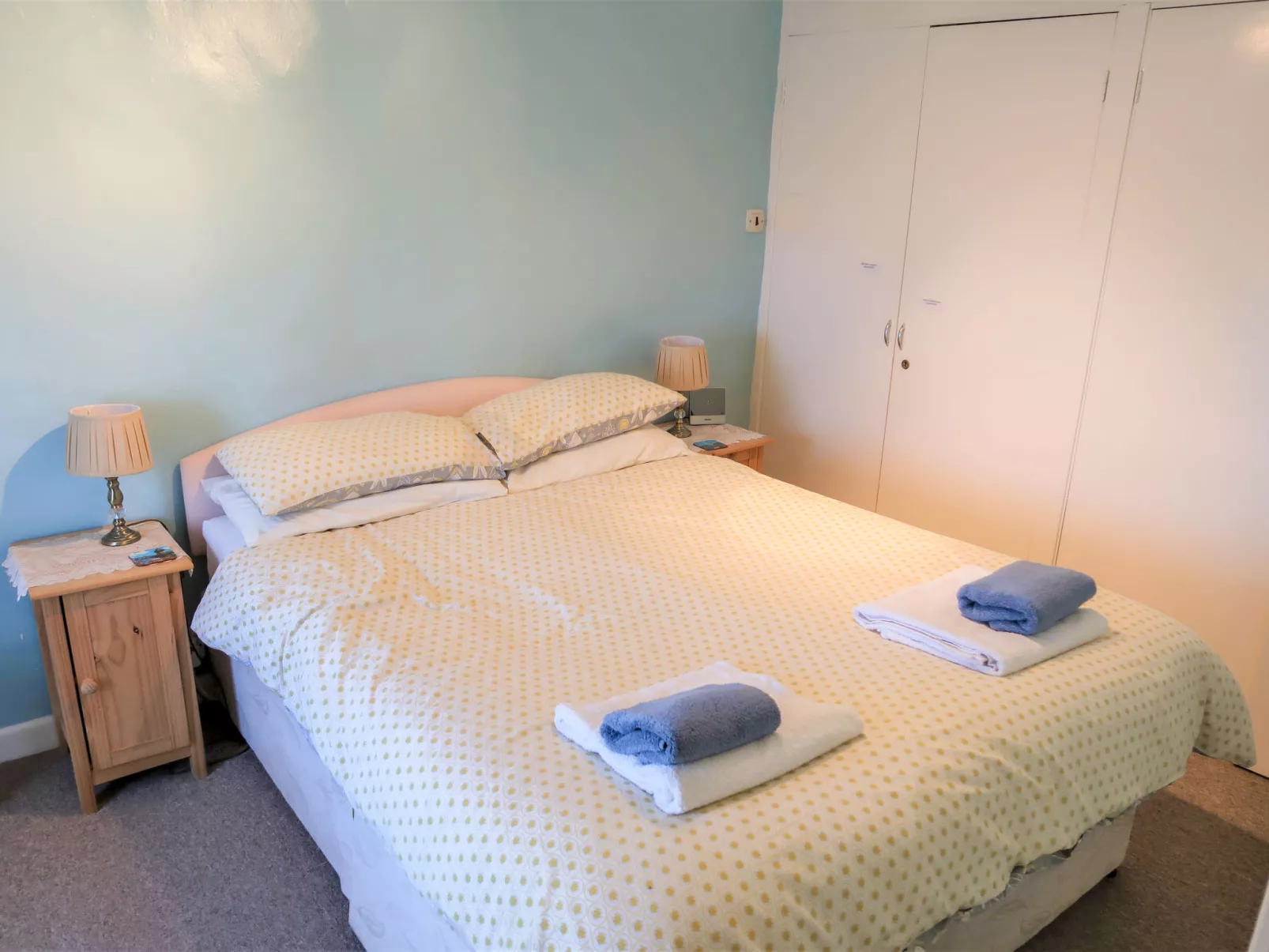Moonfleat Cottage-Inside
