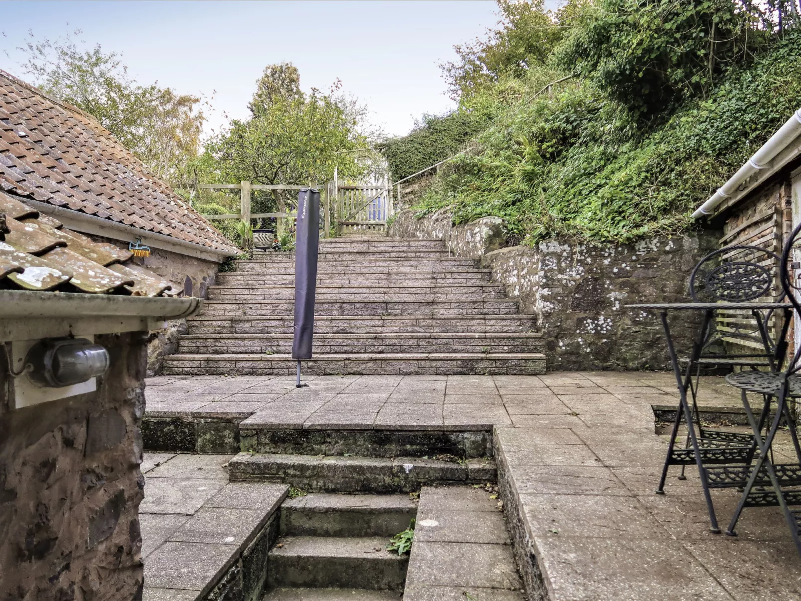 Moonfleat Cottage-Outside