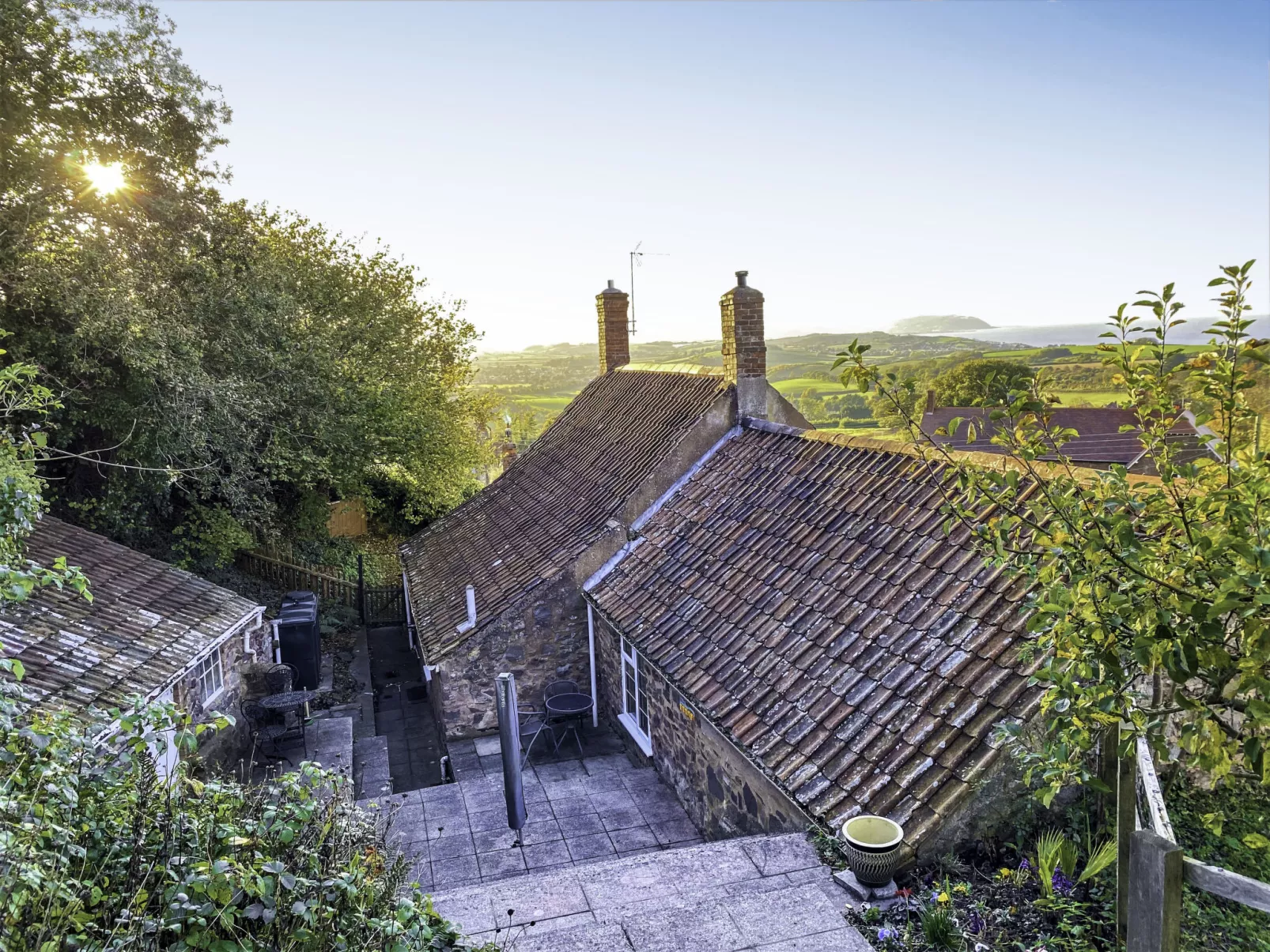 Moonfleat Cottage-Outside