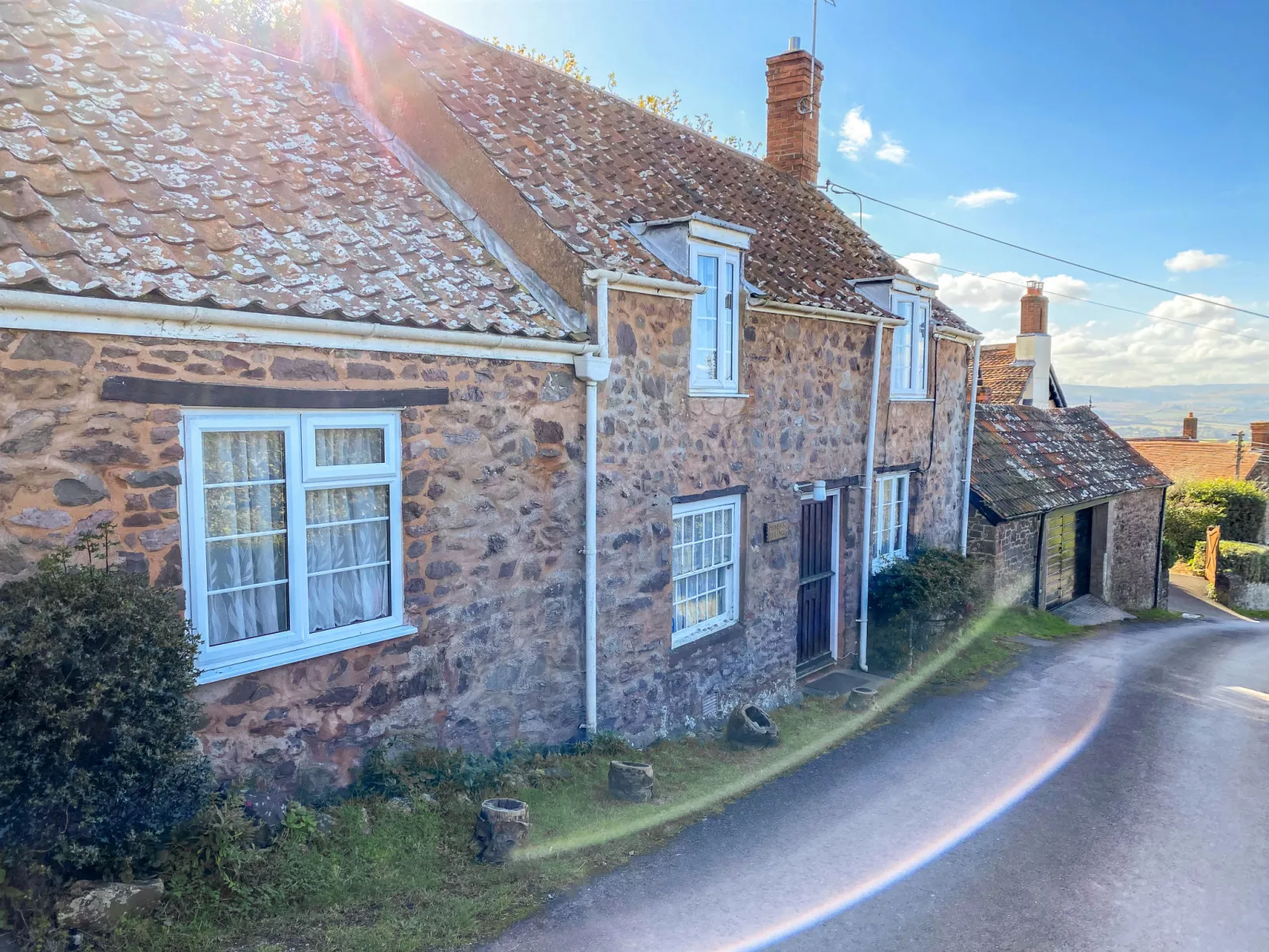 Moonfleat Cottage-Outside