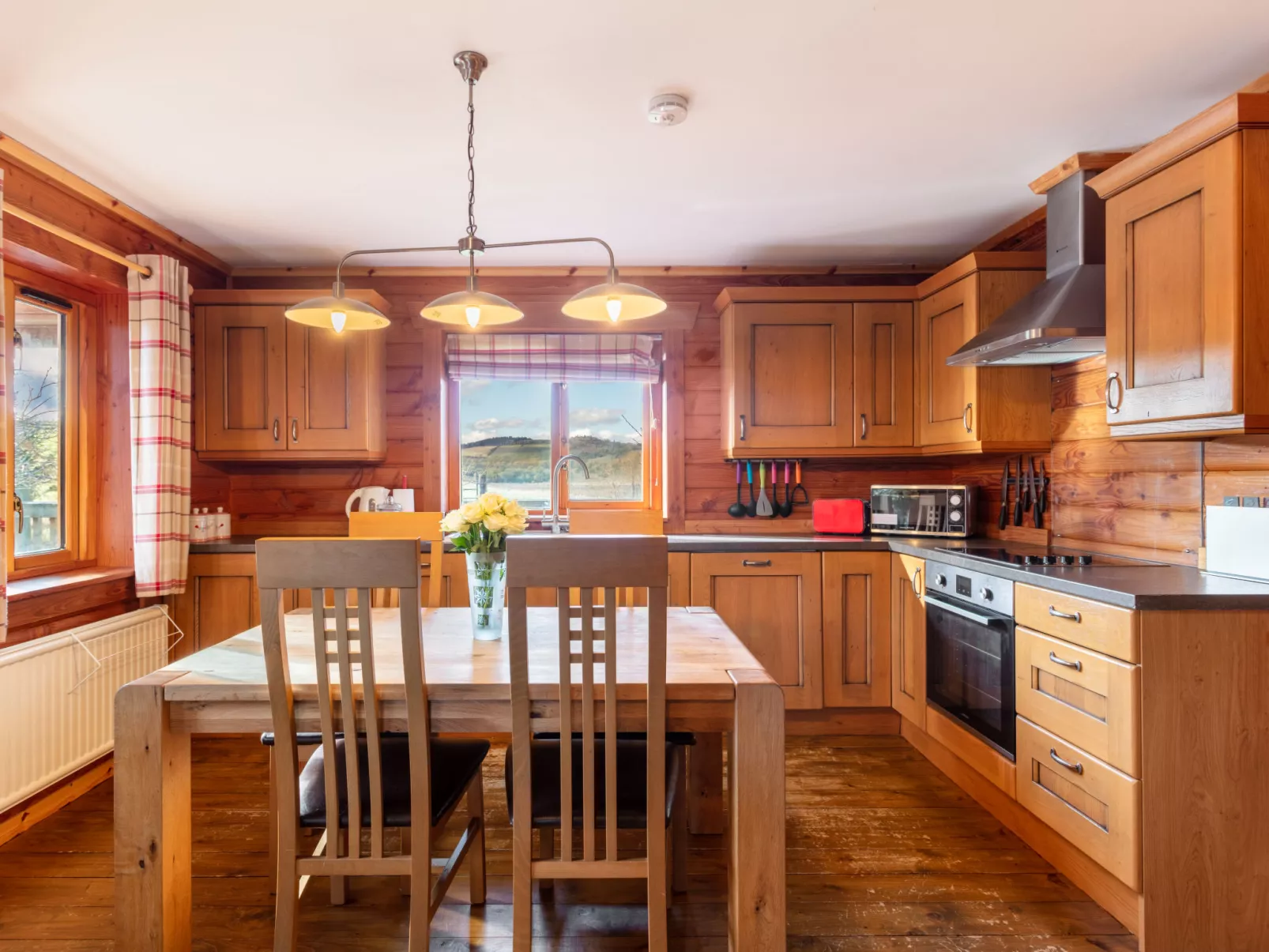 Deveron Lodge-Inside