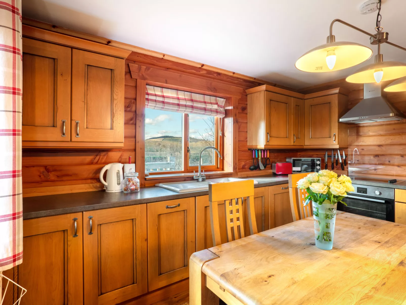 Deveron Lodge-Inside