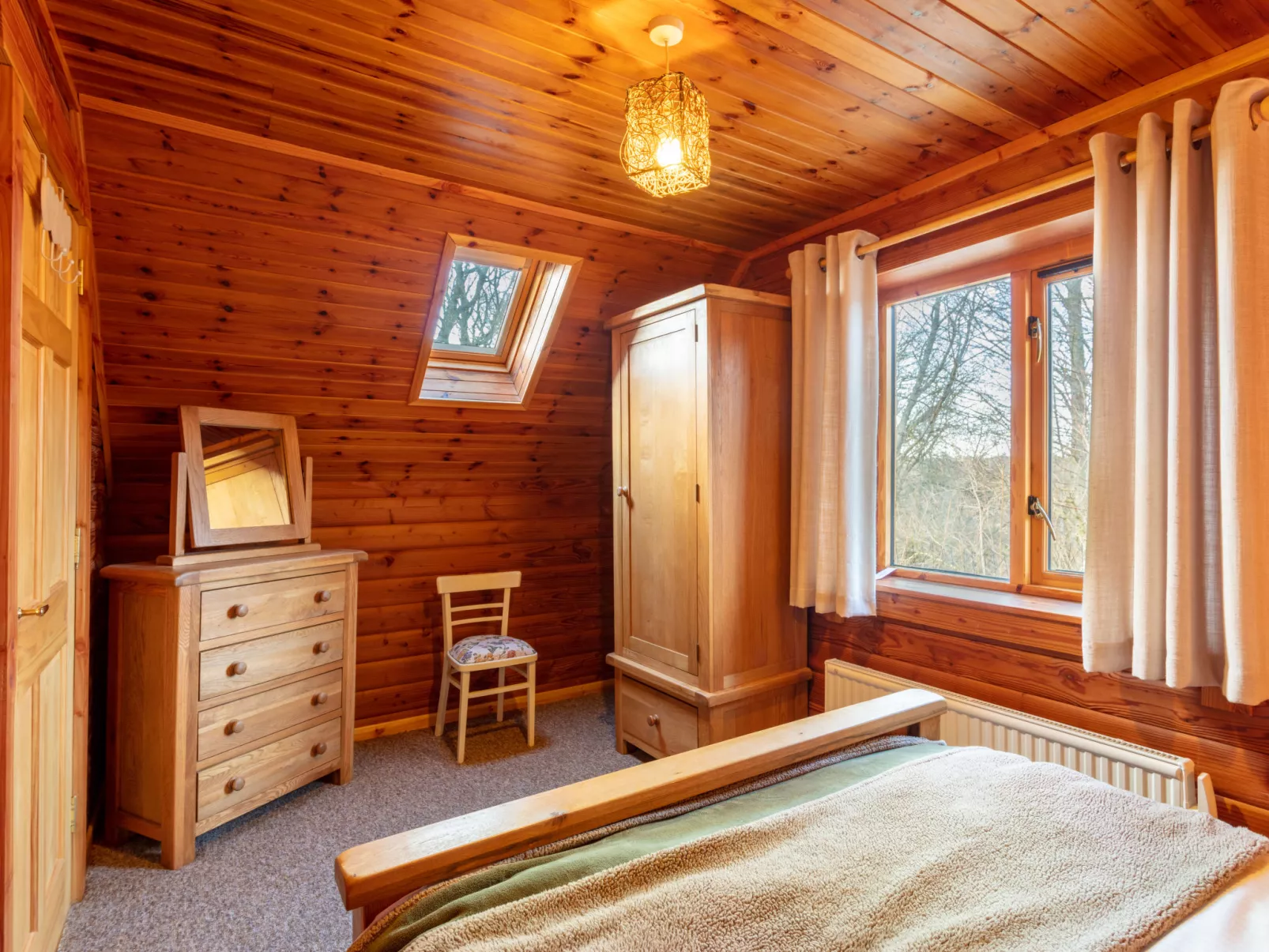 Deveron Lodge-Inside