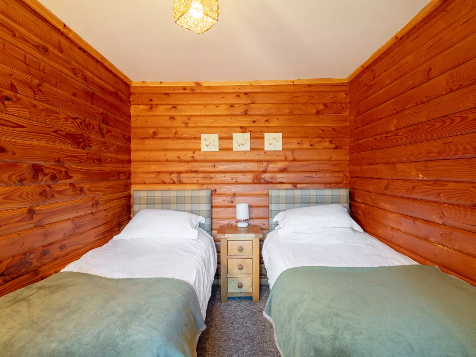Deveron Lodge-Inside