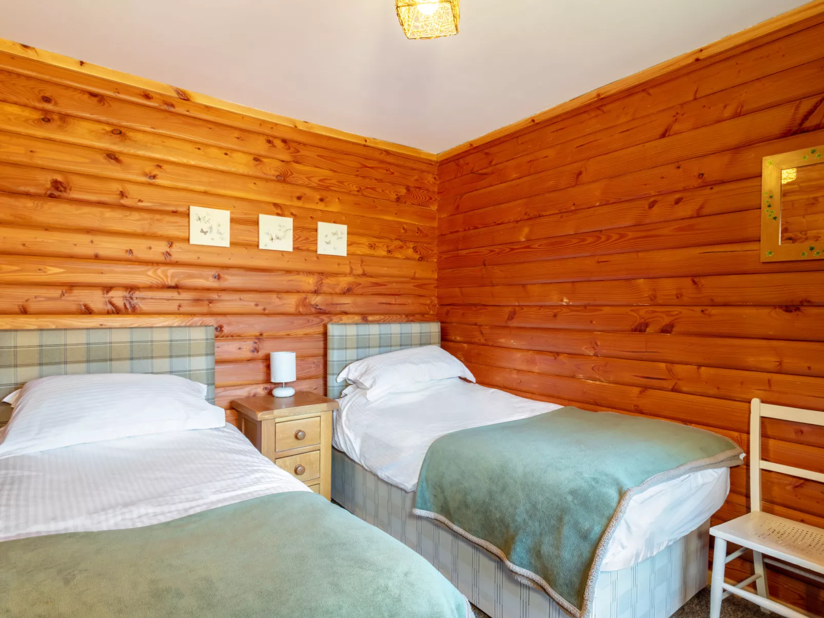 Deveron Lodge-Inside
