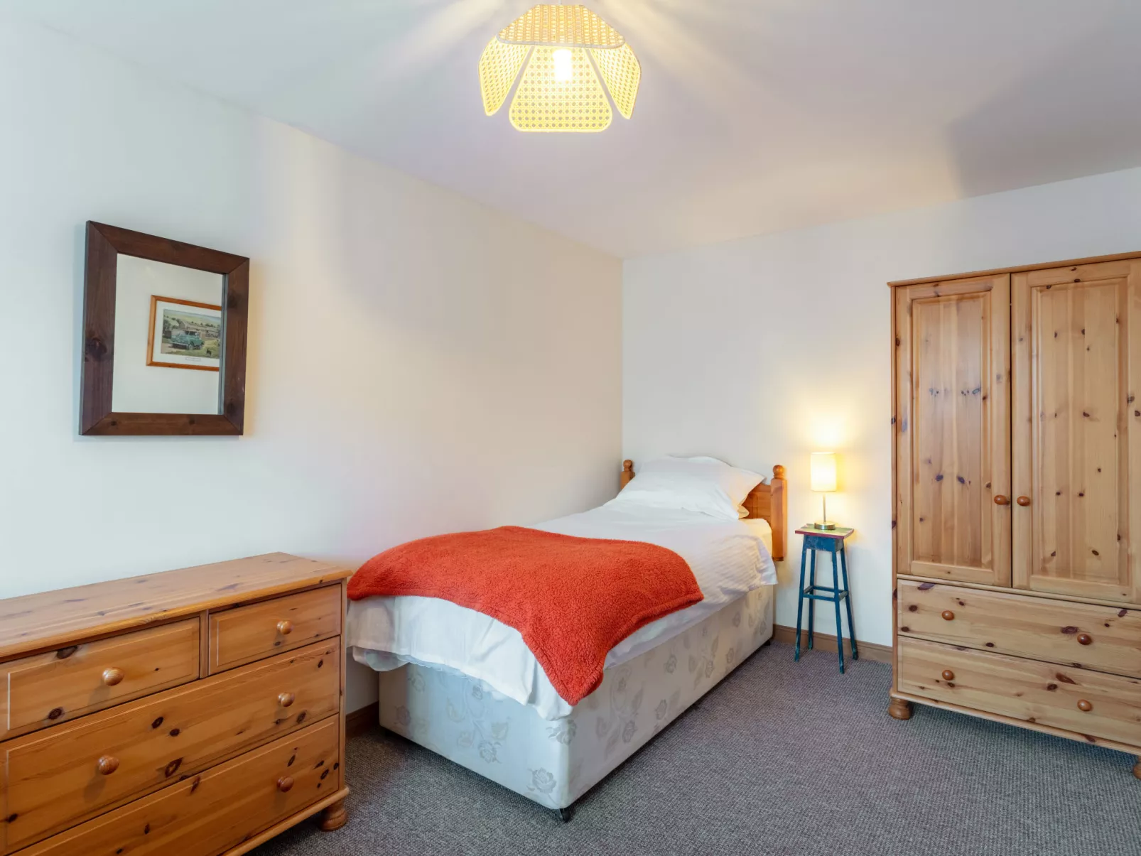 Auchingoul Cottage-Inside