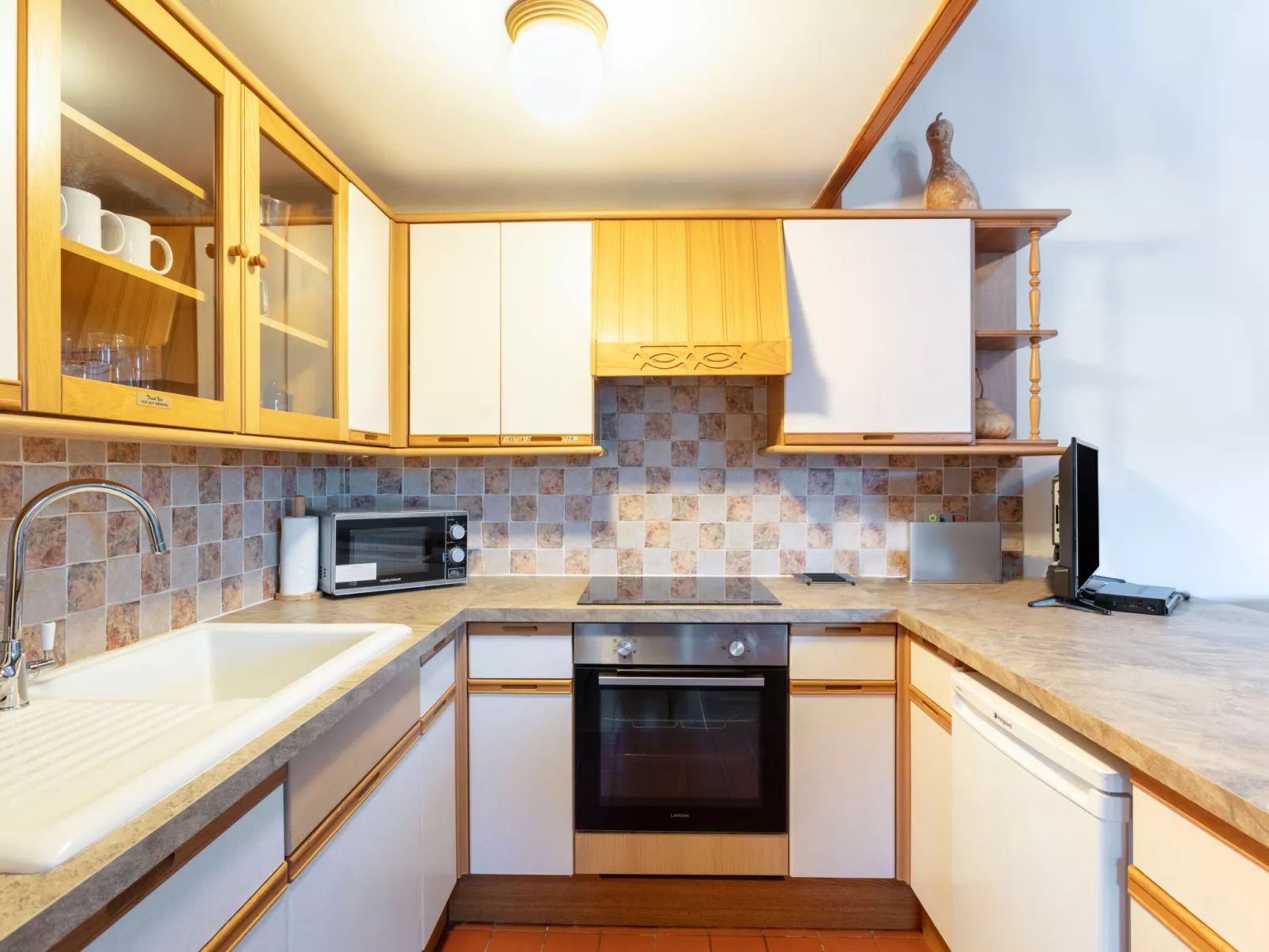 Auchingoul Cottage-Inside