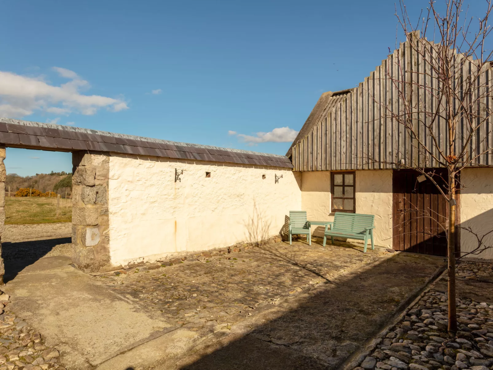 Swallow Cottage-Outside