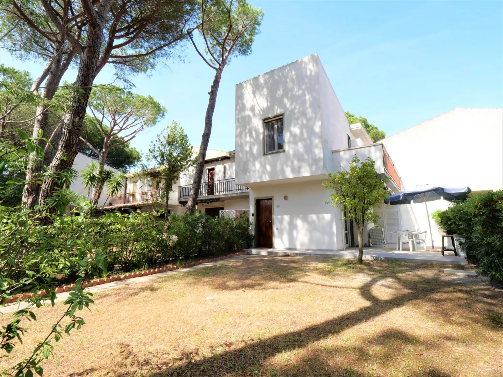 Casa Polipo-Outside